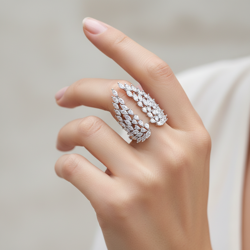 Isaline – Ring with Angel Wings made of Silver