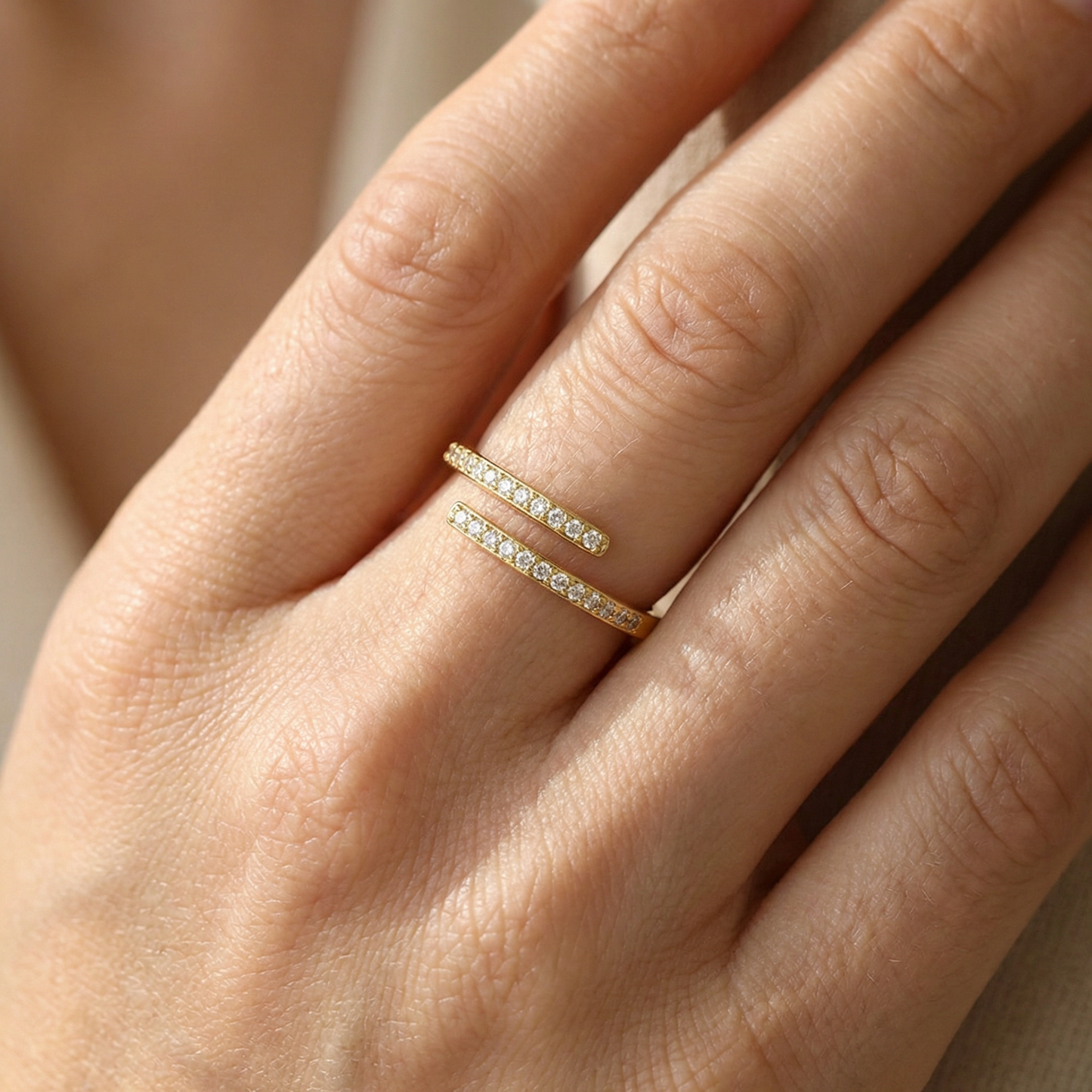 Anika – Stylish Ring