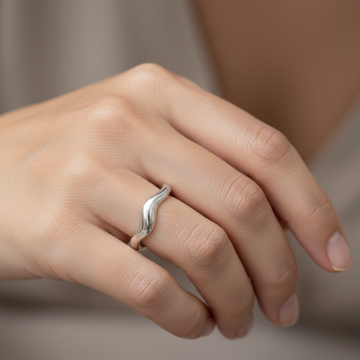 Theva – Open Water Wave Ring