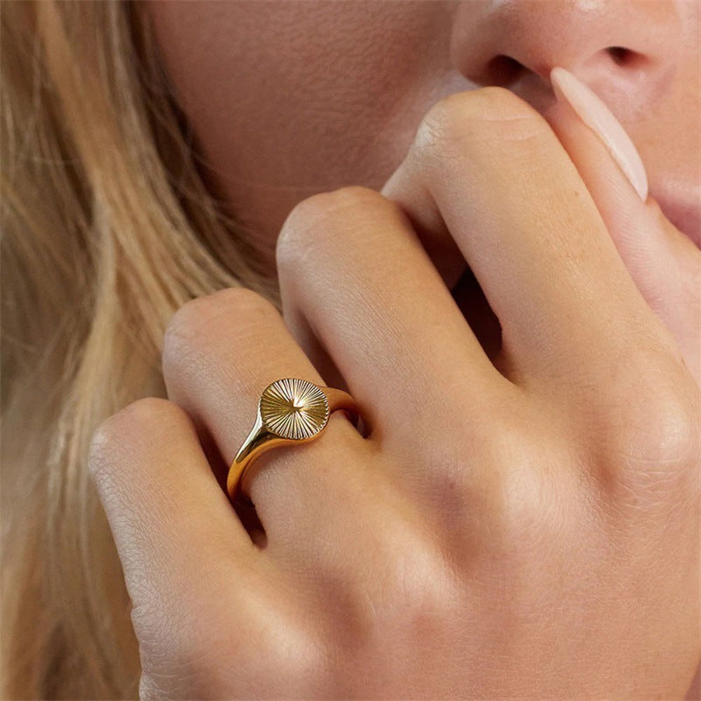 Women's Signet Ring with Sunray Engraving and Round Top
