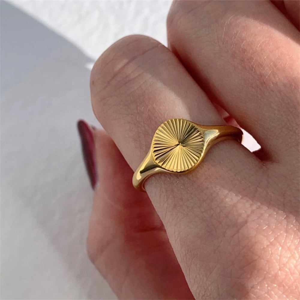 Women's Signet Ring with Sunray Engraving and Round Top
