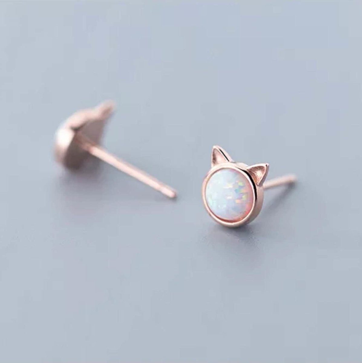Sepideh - Cat earrings with opal stone