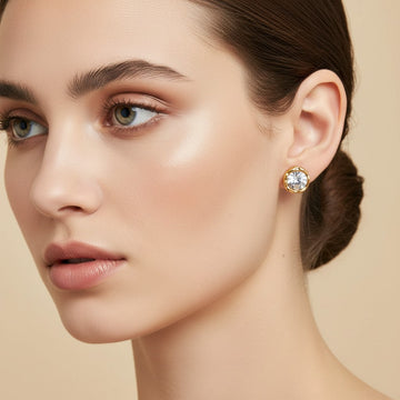 Women’s Round Ear Studs with Central Stone and Classic Solitaire Shape