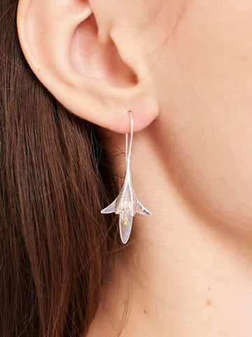 Hook Earrings with Jasmine Flowers in Silver