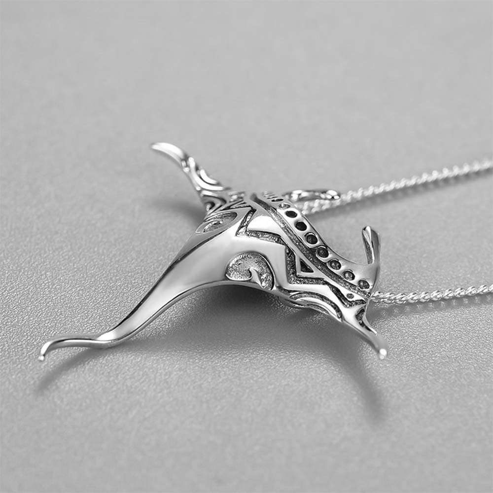 Women’s Manta Pendant Necklace with Engraved Pattern and Wide Wing Shape