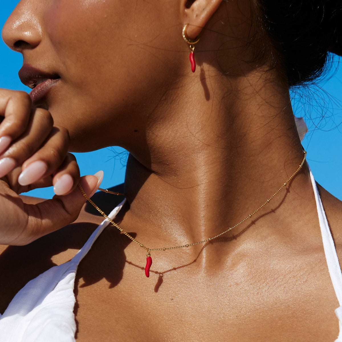 Women's Pendant Necklace with Chili Motif