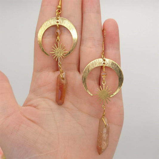 Homa - Crescent Moon Earrings made of Tangerine Quartz
