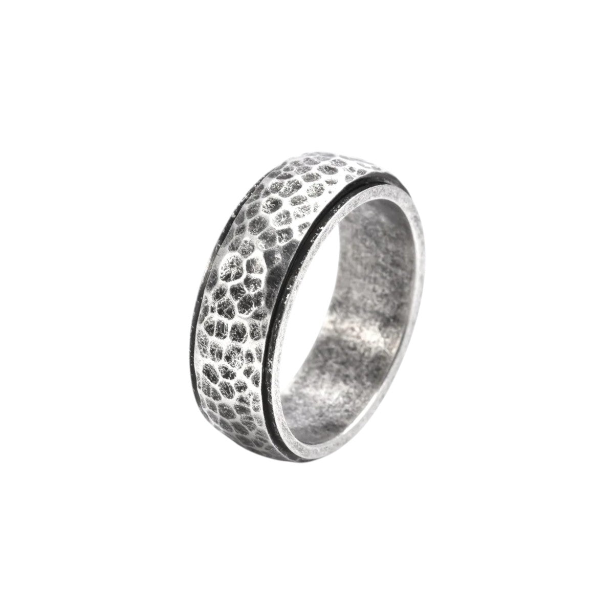 Women’s Wide Ring with Hammered Surface and Rotatable Band