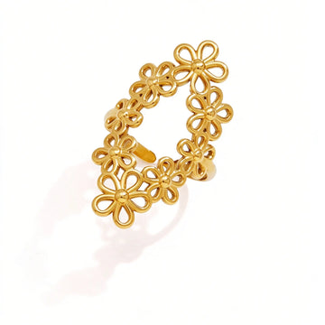 Women's Statement Ring with Connected Daisy Design