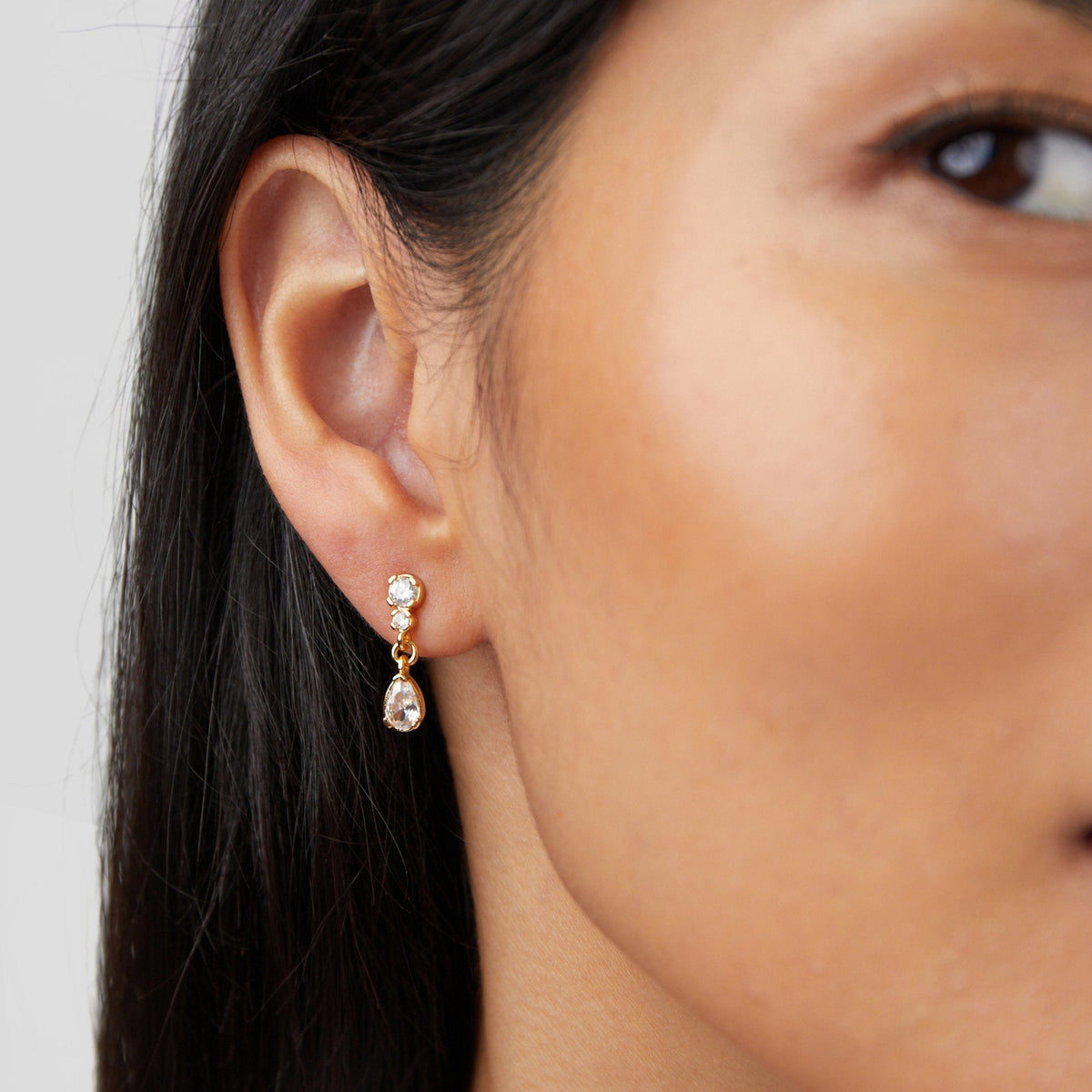 Yarina - Teardrop Earrings