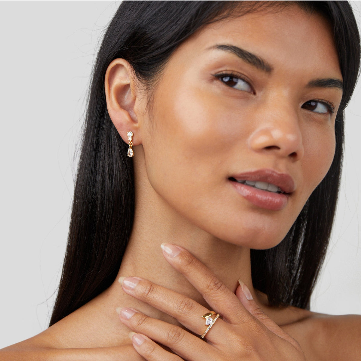 Yarina - Teardrop Earrings
